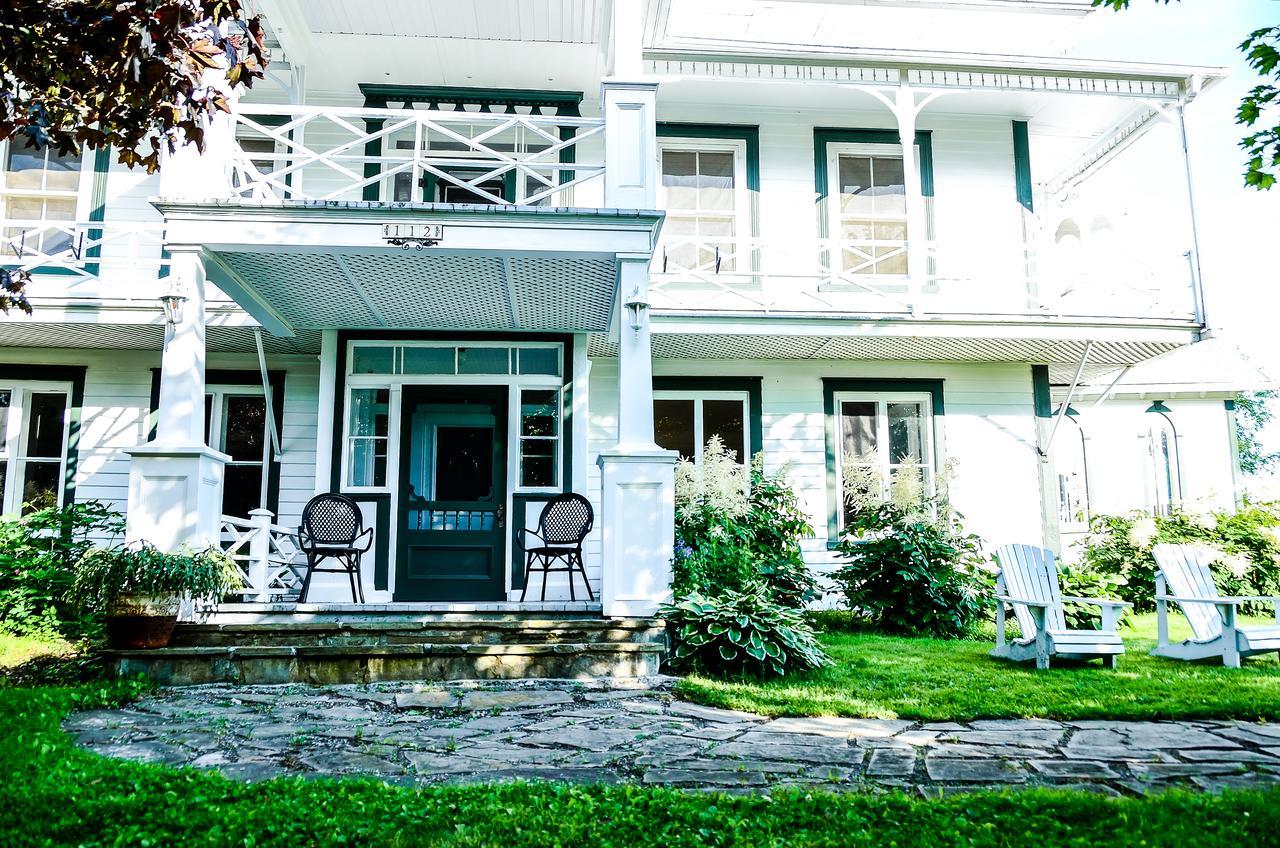 Auberge Le 112 Saint Andre De Kamouraska Exterior photo